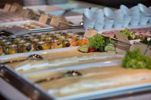 thumbnail: Restaurant