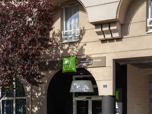 thumbnail: Exterior