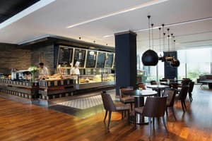 thumbnail: Restaurant