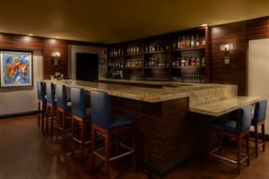 thumbnail: Bar (on property)