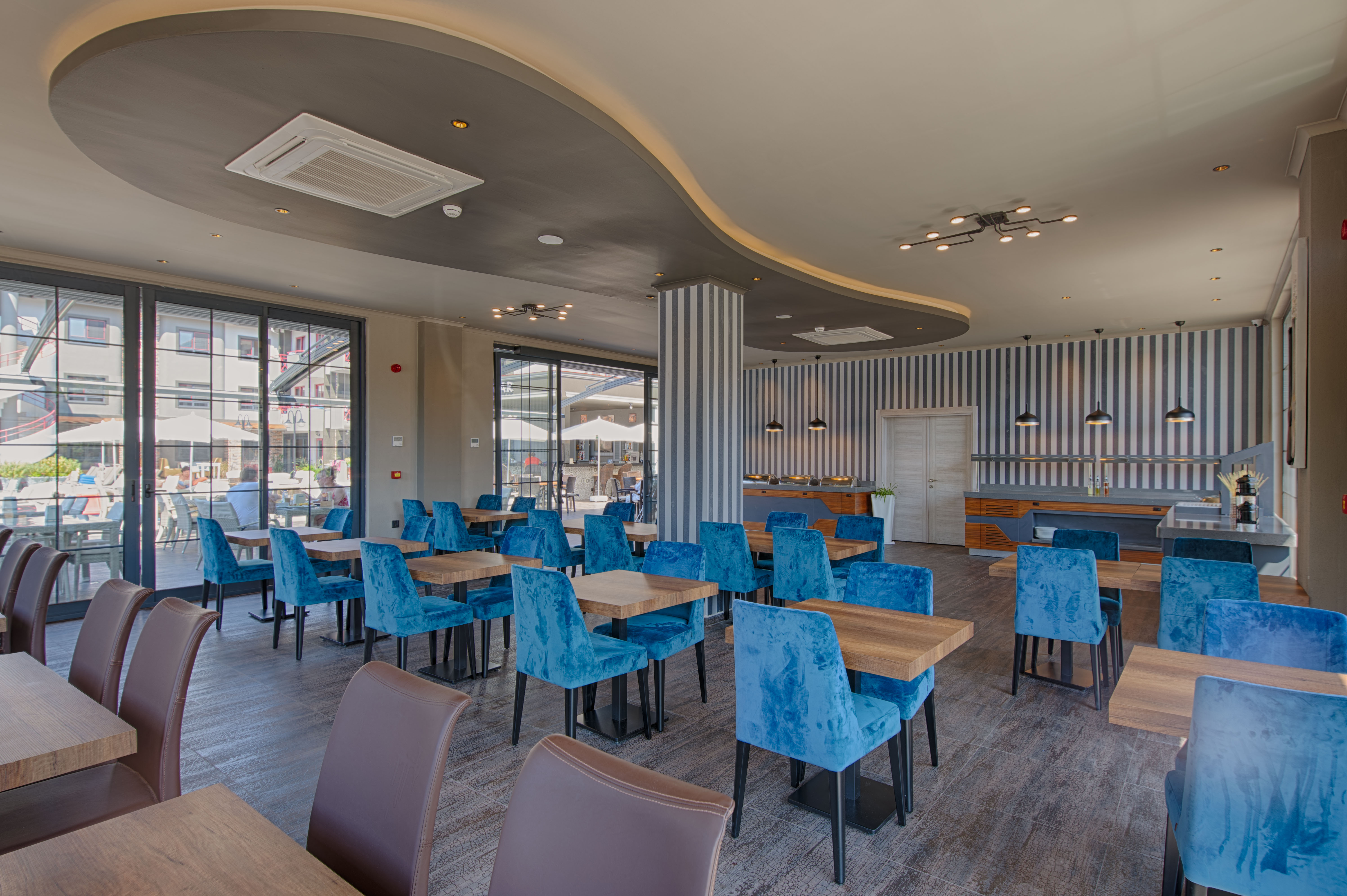 Restaurant-cafeteria