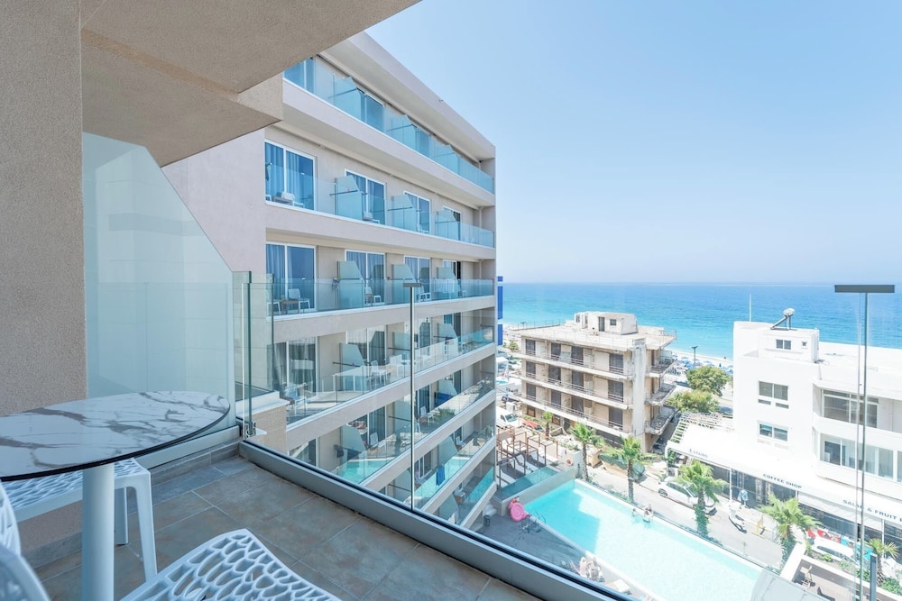 Beach/ocean view