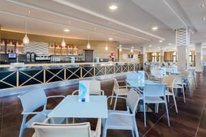 thumbnail: Bar (on property)