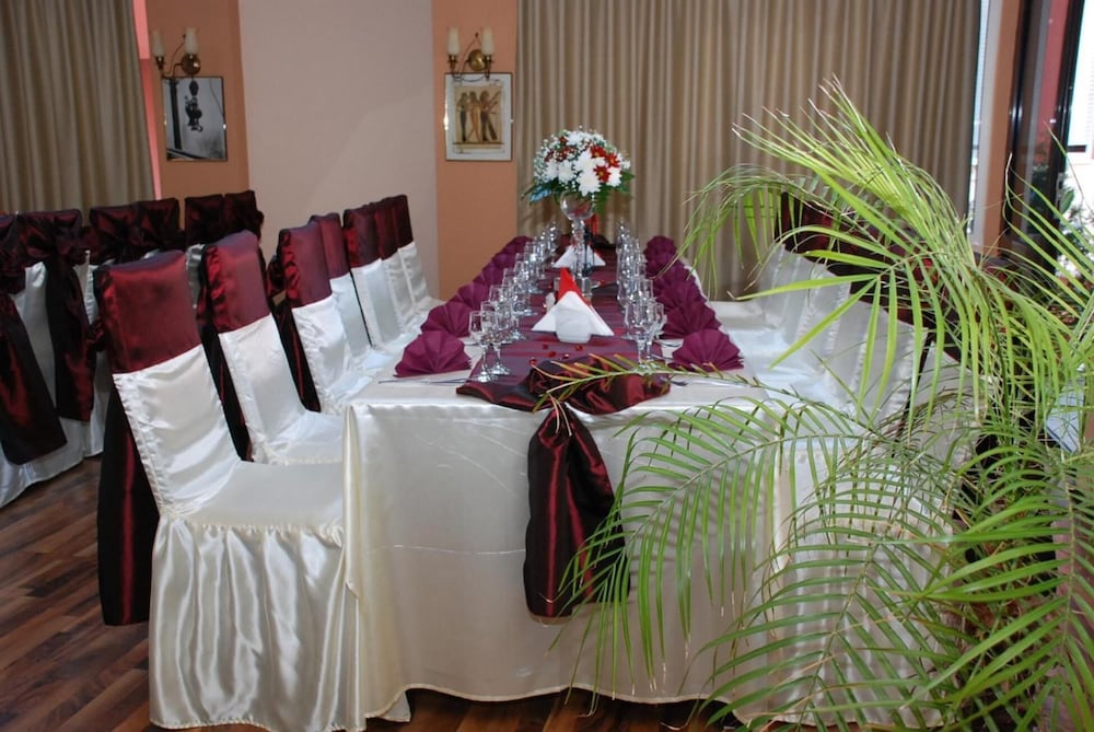 Restaurant-cafeteria