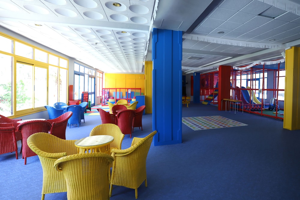 Restaurant-cafeteria
