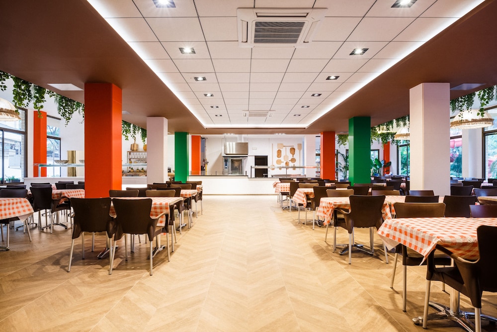 Restaurant-cafeteria