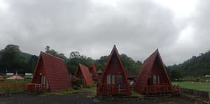 thumbnail: Front of property