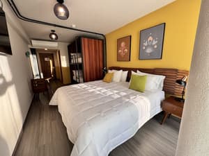 thumbnail: Room