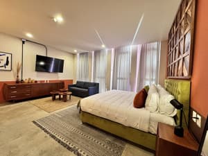 thumbnail: Room