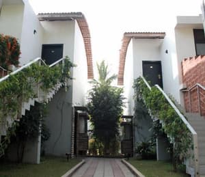 thumbnail: Exterior