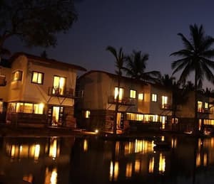 thumbnail: Front of property - evening/night
