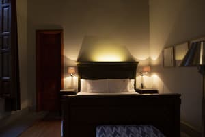 thumbnail: Interior