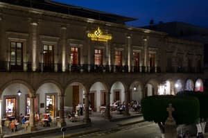 thumbnail: Restaurant