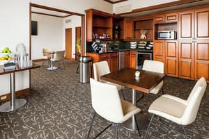 thumbnail: Breakfast area