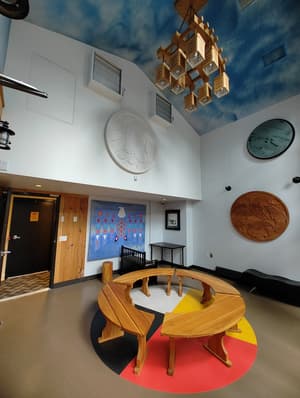 thumbnail: Interior detail