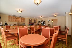 thumbnail: Breakfast area