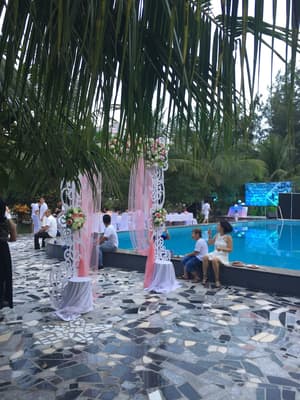 thumbnail: Outdoor pool