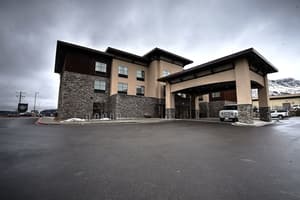 thumbnail: Front of property