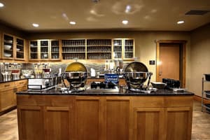thumbnail: Restaurant