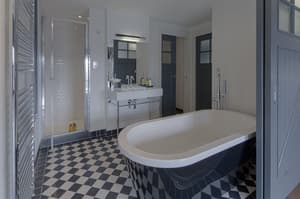 thumbnail: Bathroom