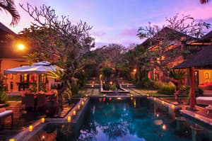 thumbnail: Outdoor pool