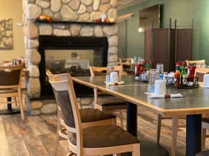 thumbnail: Breakfast area