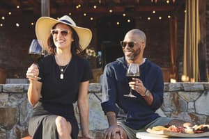 thumbnail: Outdoor dining