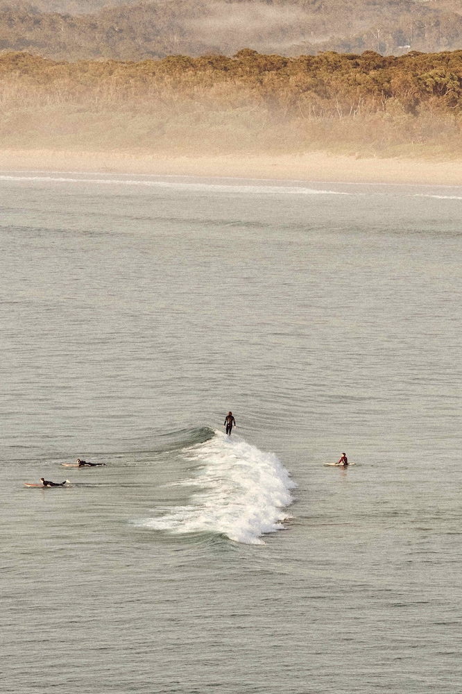 Surfing/boogie boarding