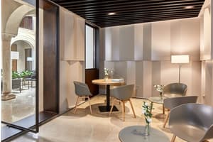thumbnail: Business center
