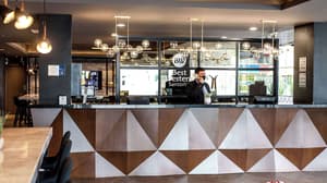 thumbnail: Reception
