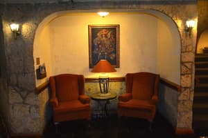 thumbnail: Lobby sitting area