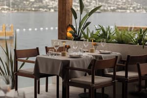 thumbnail: Restaurant