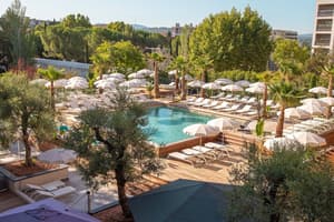 thumbnail: Outdoor pool