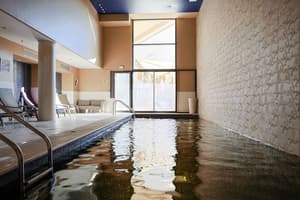 thumbnail: Pool