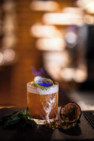 thumbnail: Bar (on property)