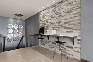 thumbnail: Business center