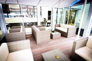 thumbnail: Lounge