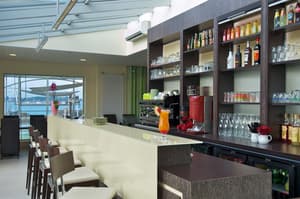 thumbnail: Bar (on property)