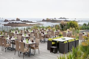 thumbnail: Restaurant