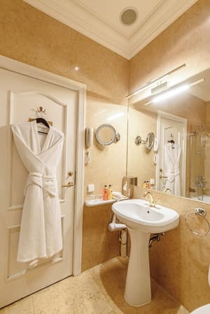 thumbnail: Bathroom