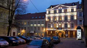 NARUTIS hotel
