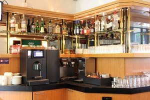 thumbnail: Bar (on property)