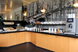 thumbnail: Breakfast area