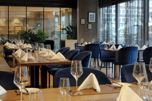 thumbnail: Restaurant