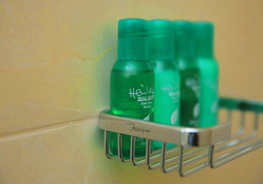 Bathroom amenities