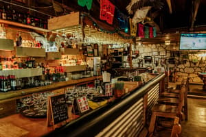 thumbnail: Bar (on property)