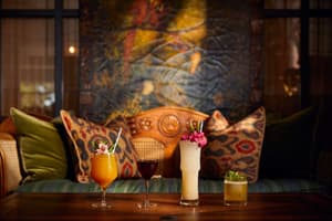 thumbnail: Bar (on property)