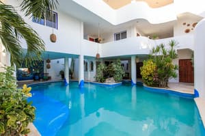 thumbnail: Outdoor pool