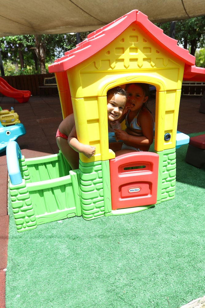 Children's play area - outdoor