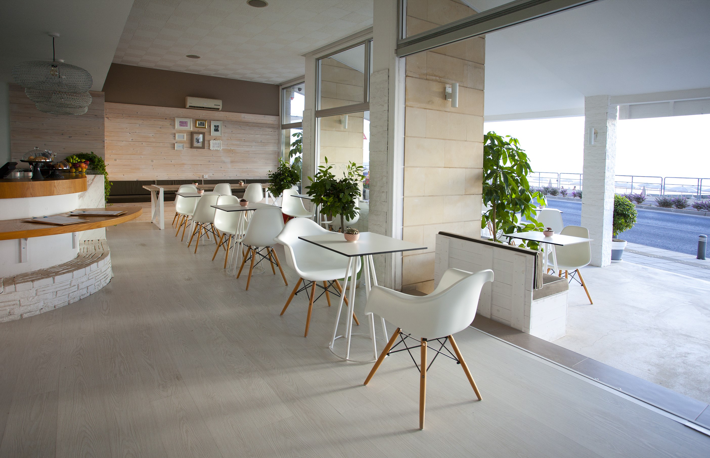 Restaurant-cafeteria